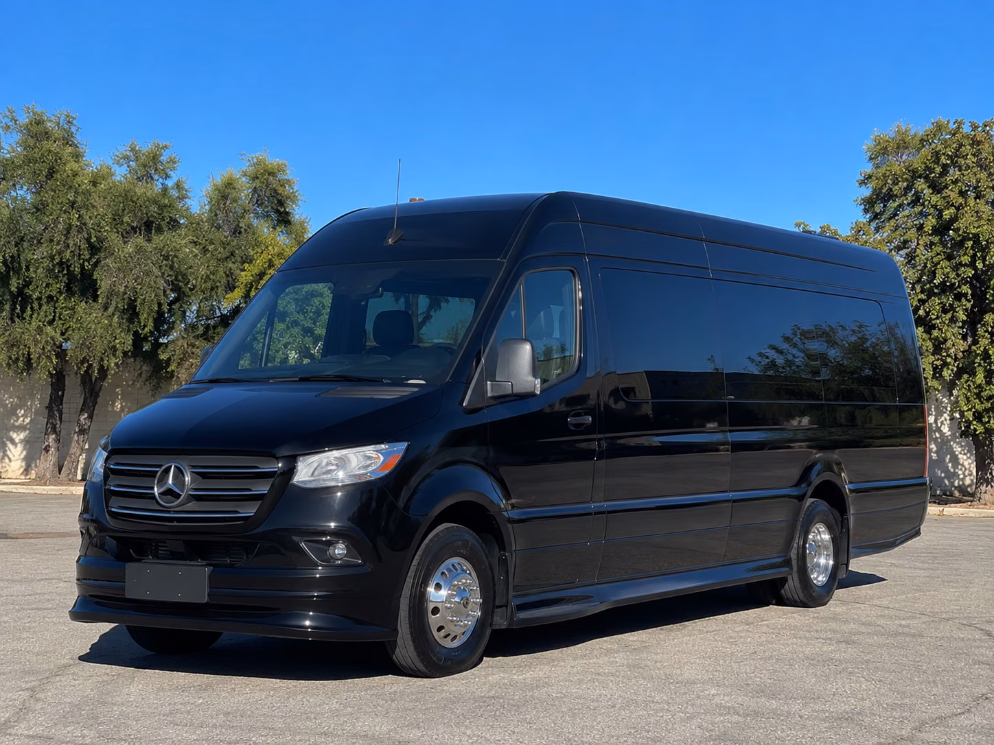 find the perfect transportation for your next airport transfer 2