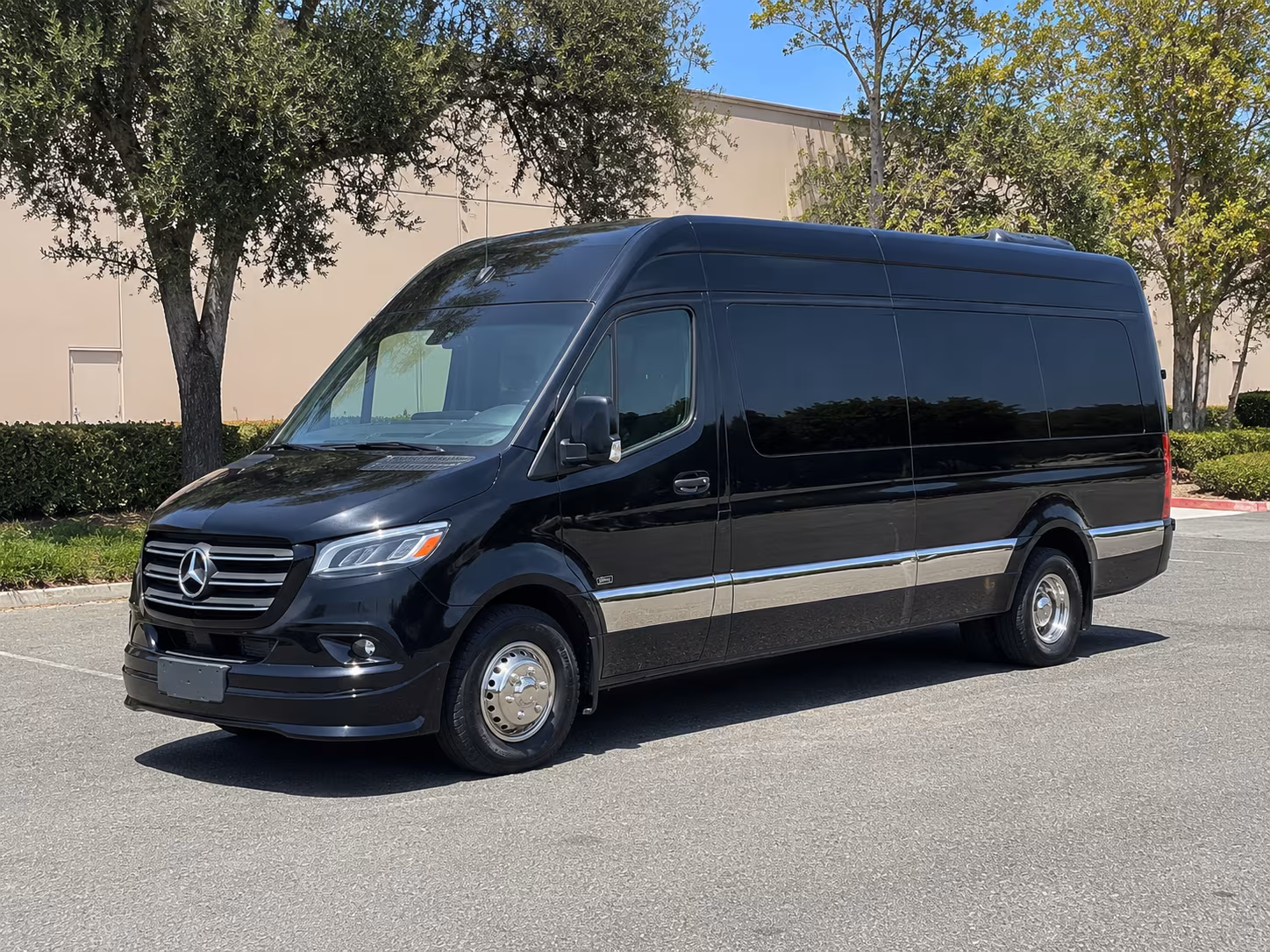 find the perfect transportation for your next prom 3