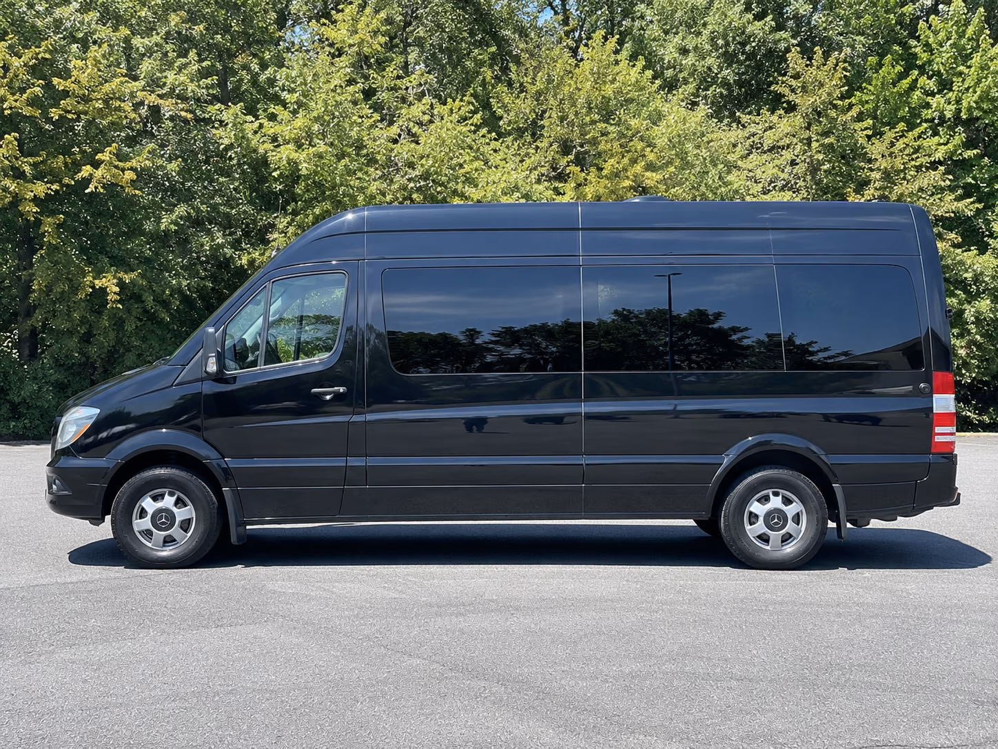 find the perfect transportation for your next wine tour 2