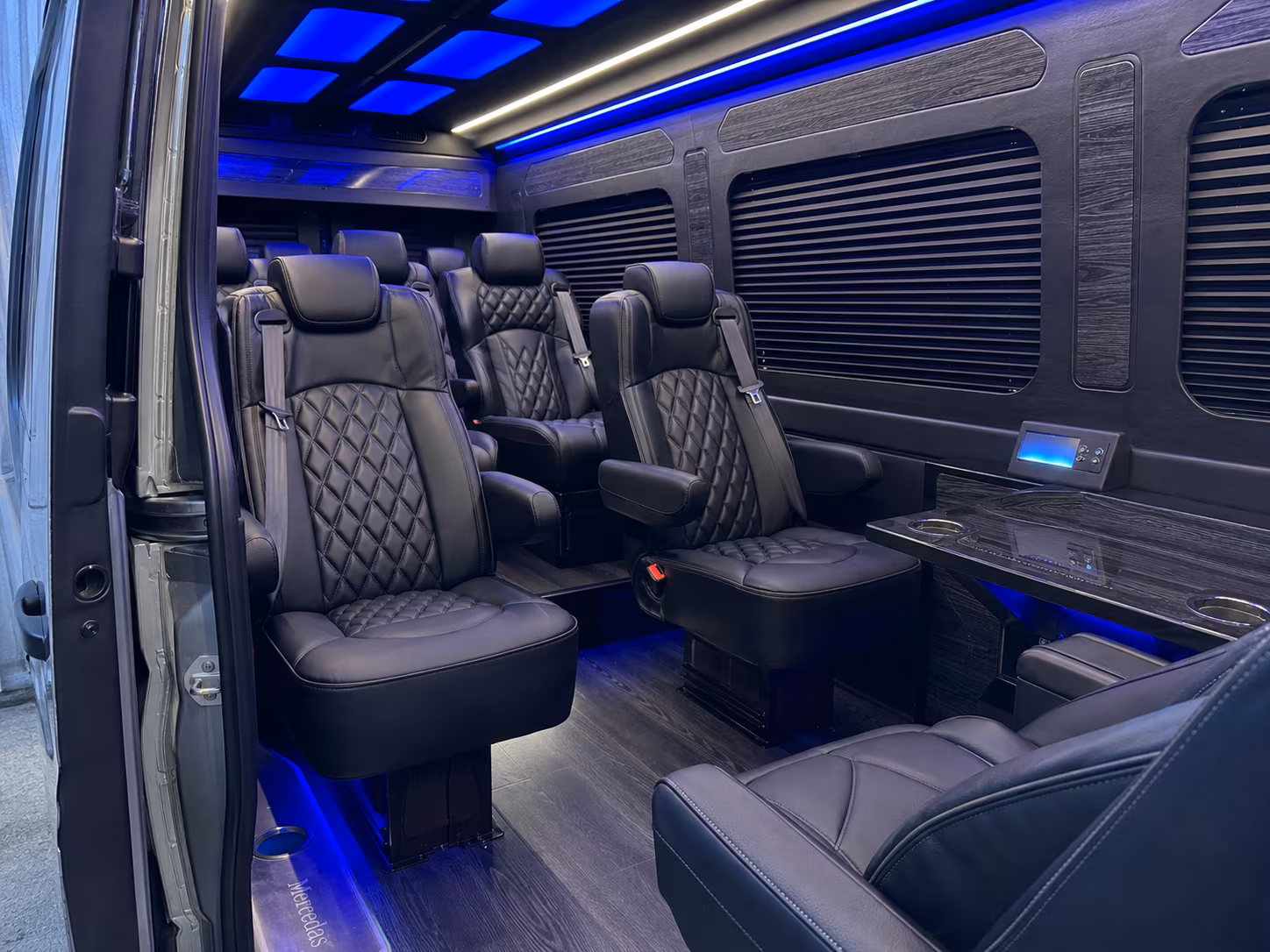 waterbury 12 passenger sprinter van inside